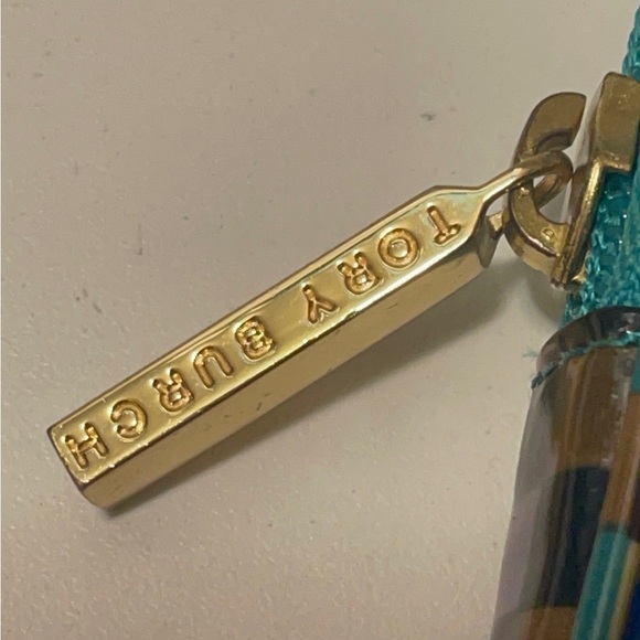 Tory Burch tablets holder protecting your iPads.chic and stylish - Picture 9 of 12